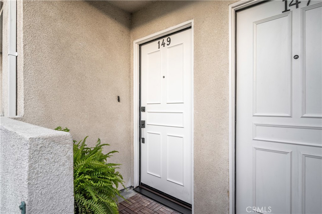 433 E Tamarack