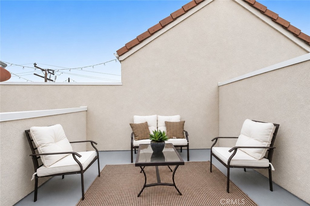 433 E Tamarack