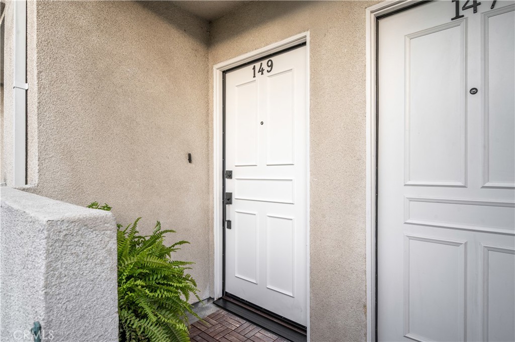 433 E Tamarack