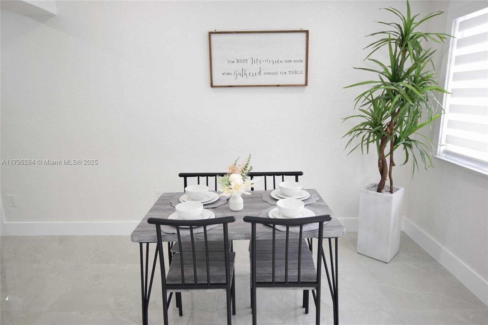 6121 Coral Way
