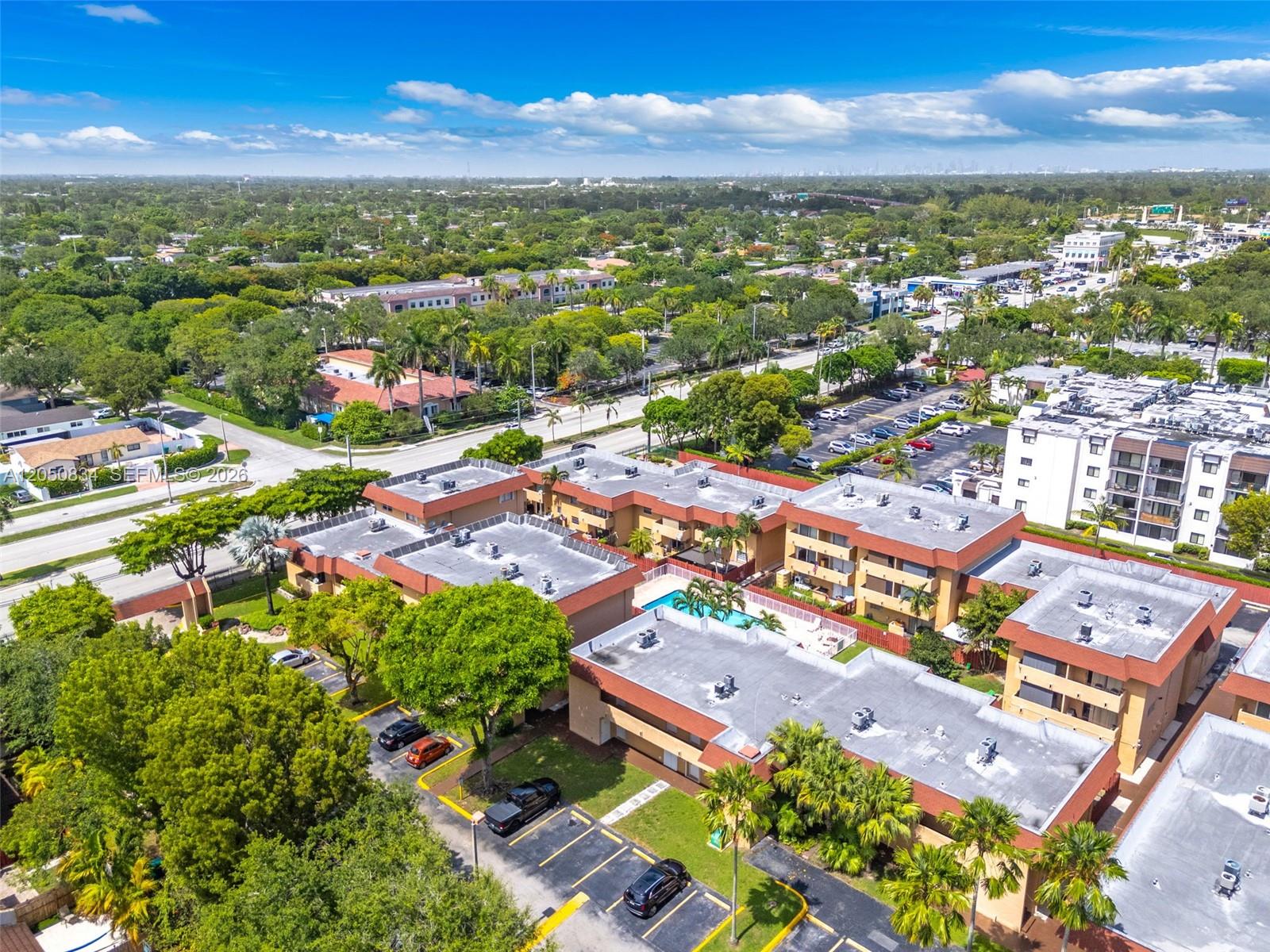 9958 SW 88th St # 5 Unit: 522-5