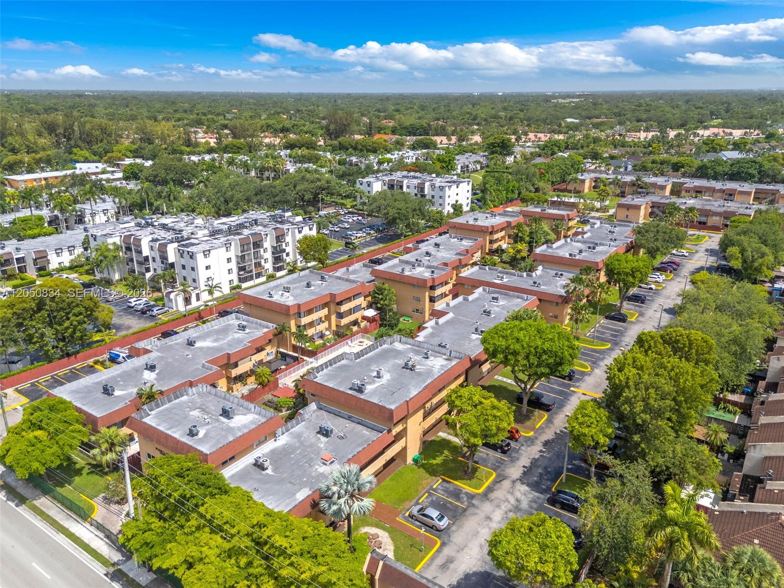 9958 SW 88th St # 5 Unit: 522-5
