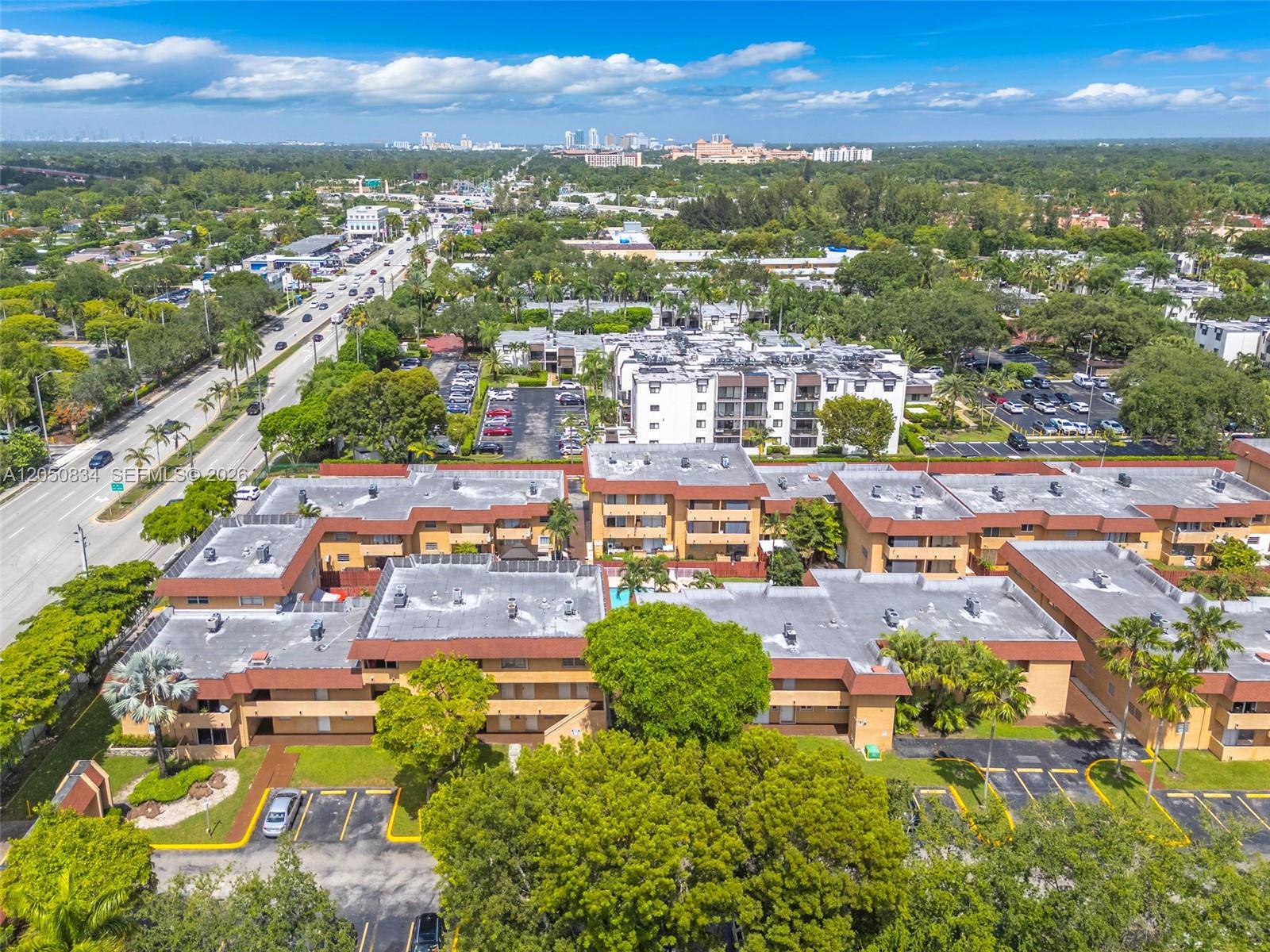 9958 SW 88th St # 5 Unit: 522-5