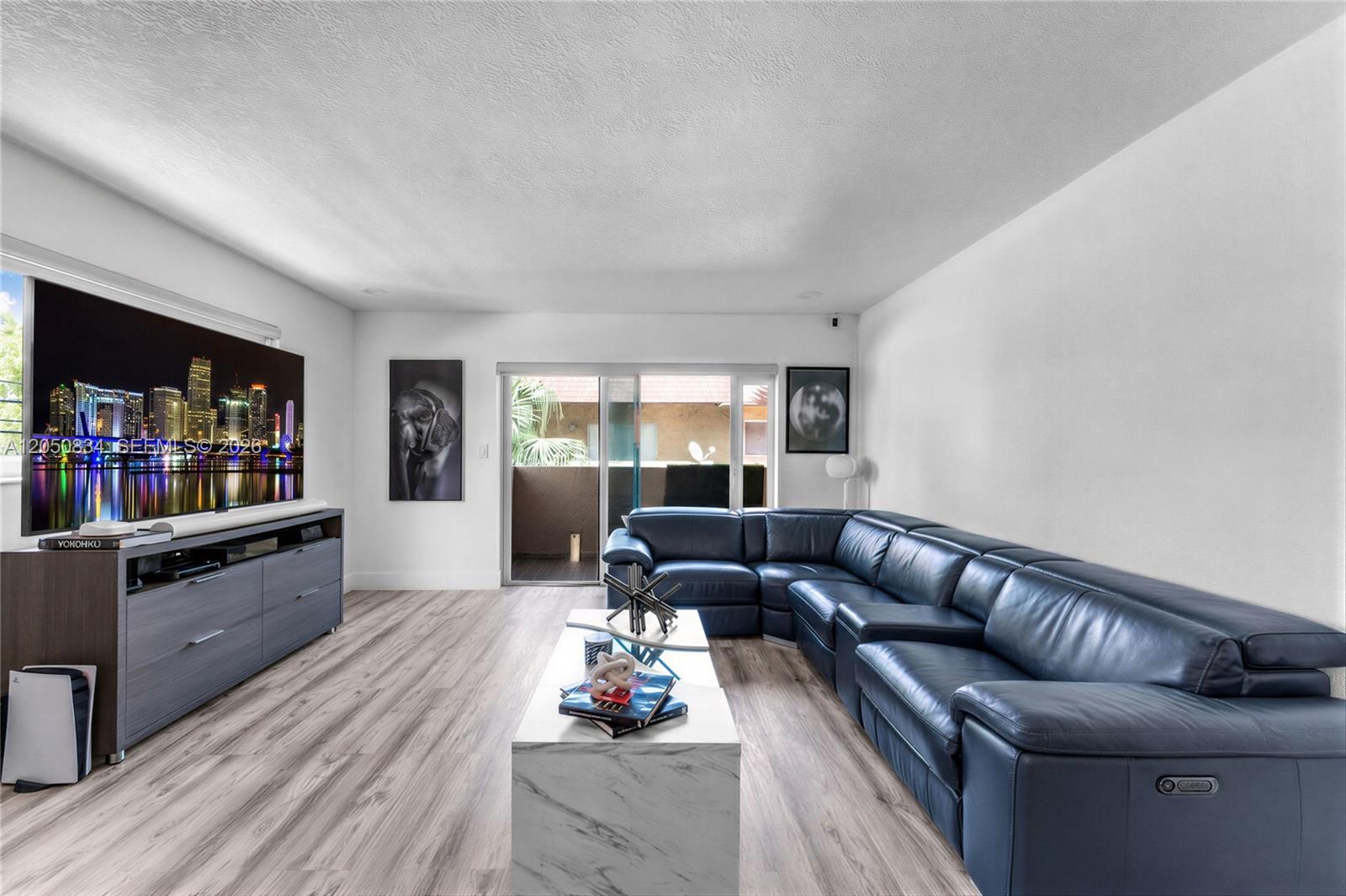 9958 SW 88th St # 5 Unit: 522-5