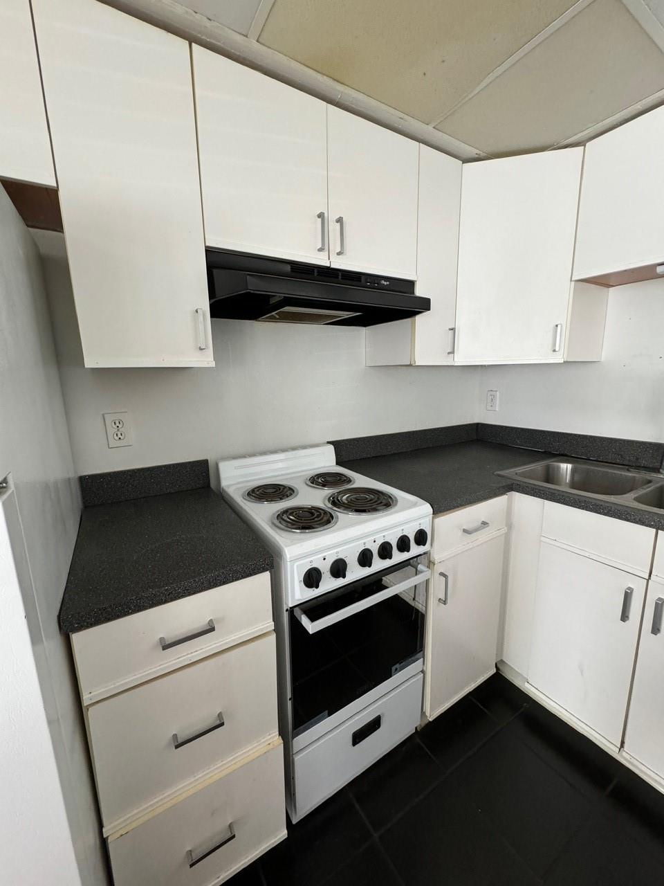 1818 E Oakland Park Blvd 95