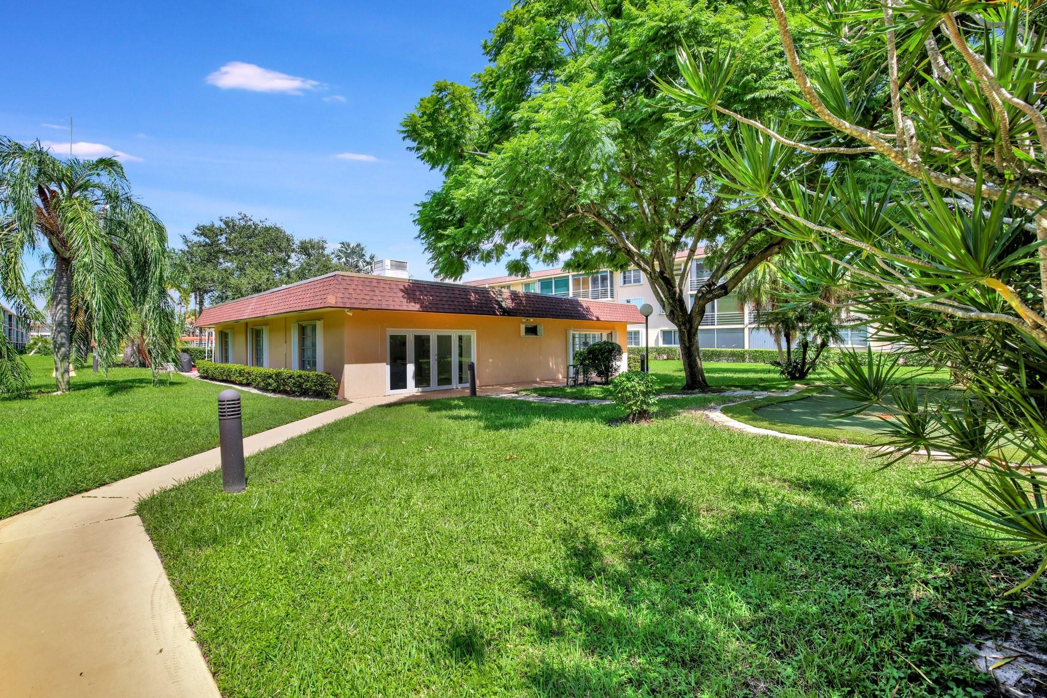 4500 N Federal Hwy 151F