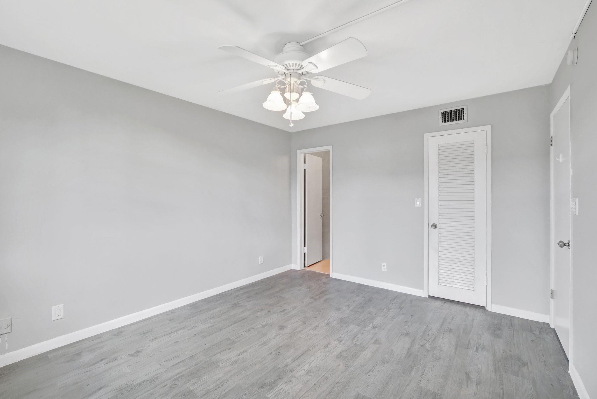 4500 N Federal Hwy 151F