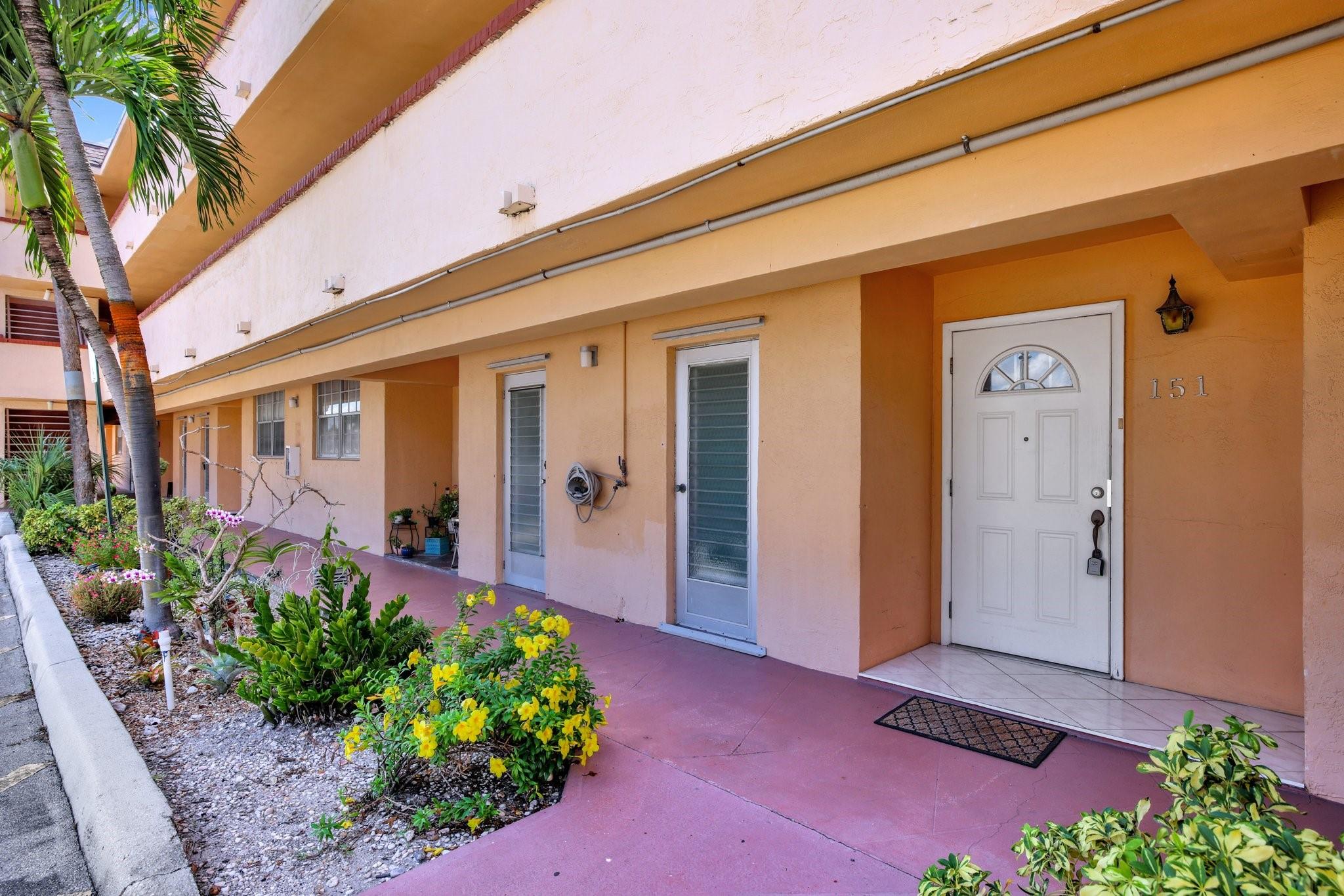 4500 N Federal Hwy 151F