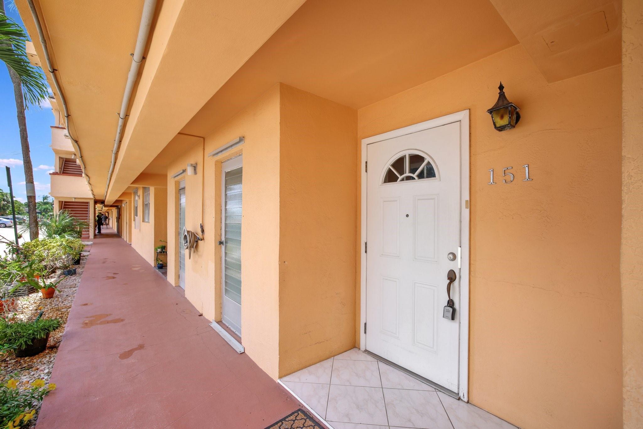 4500 N Federal Hwy 151F