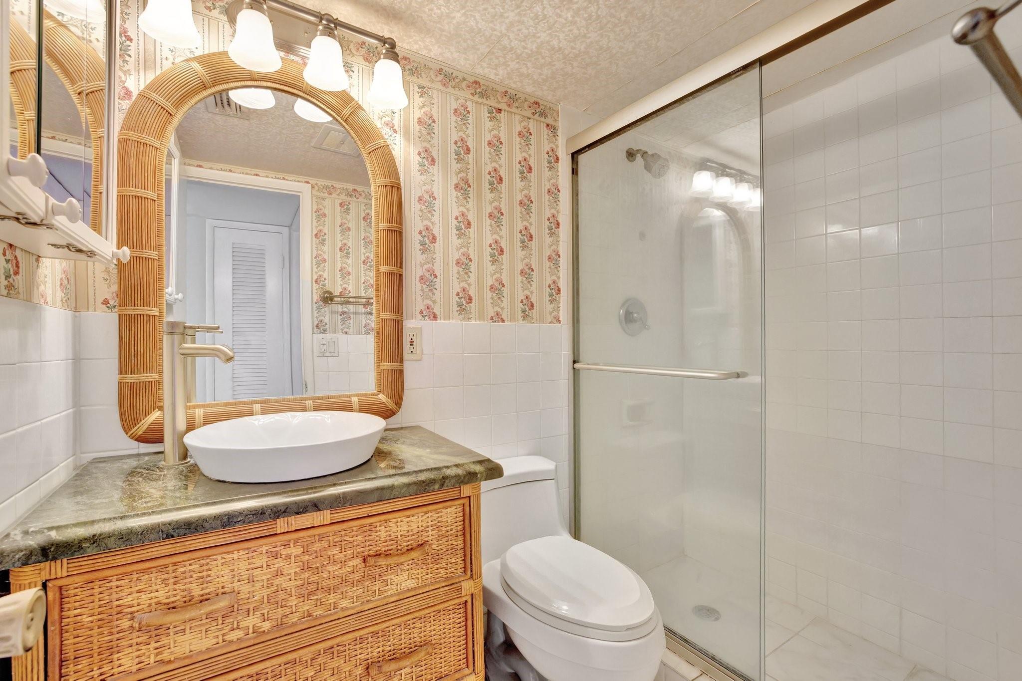 4500 N Federal Hwy 151F