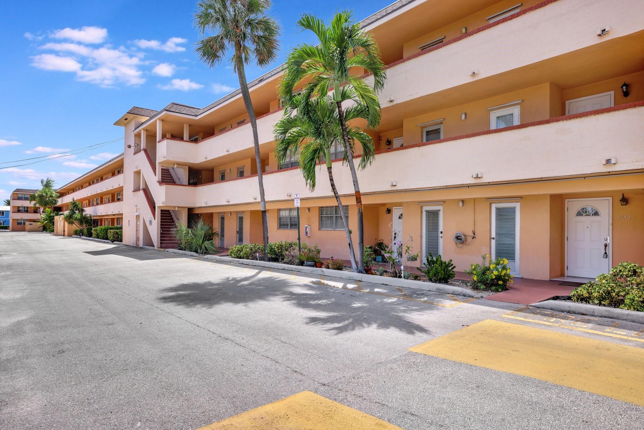 4500 N Federal Hwy 151F