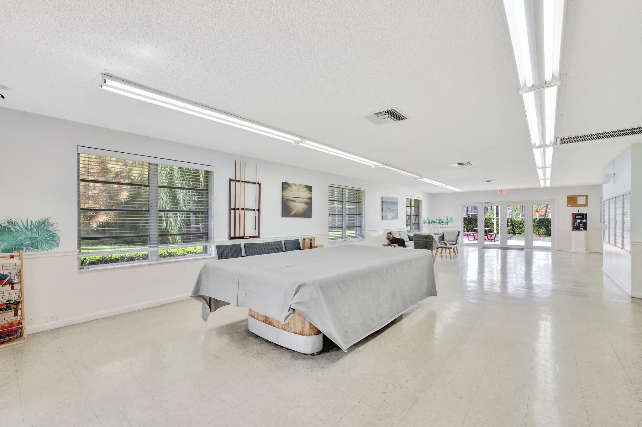 4500 N Federal Hwy 151F