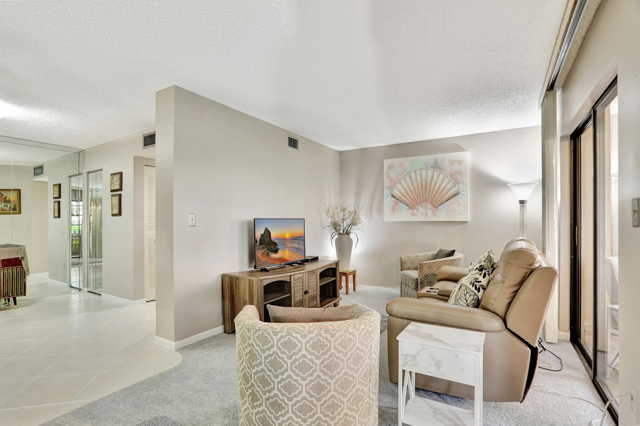 10547 E Clairmont Cir 102
