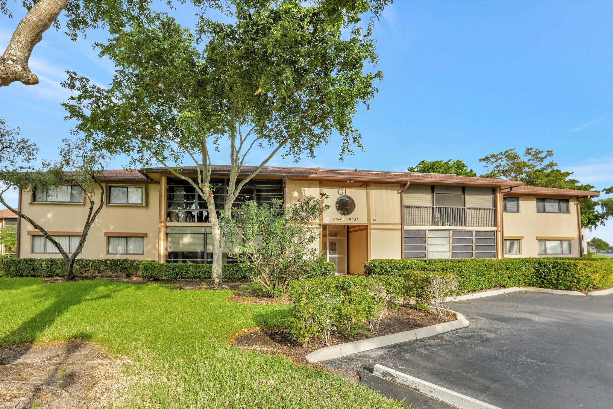 10547 E Clairmont Cir 102