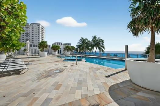 1600 S Ocean Blvd 2003