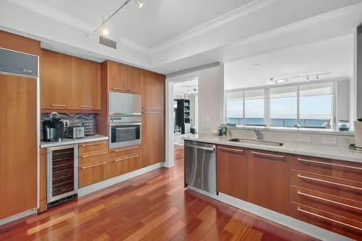 1600 S Ocean Blvd 2003