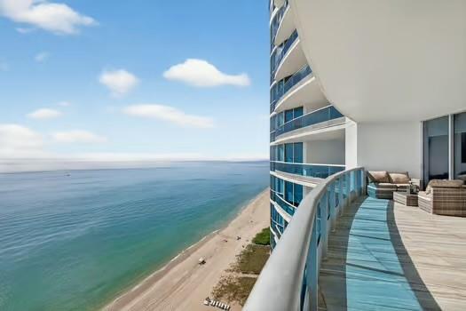 1600 S Ocean Blvd 2003