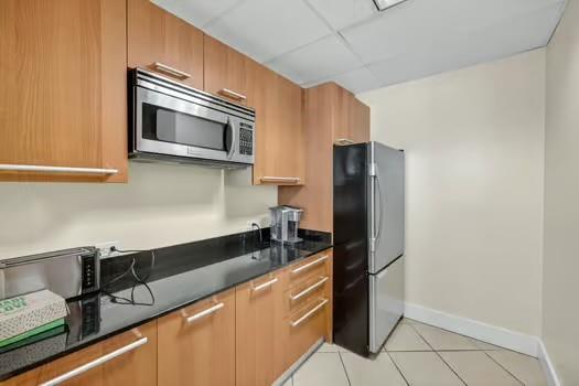 1600 S Ocean Blvd 2003