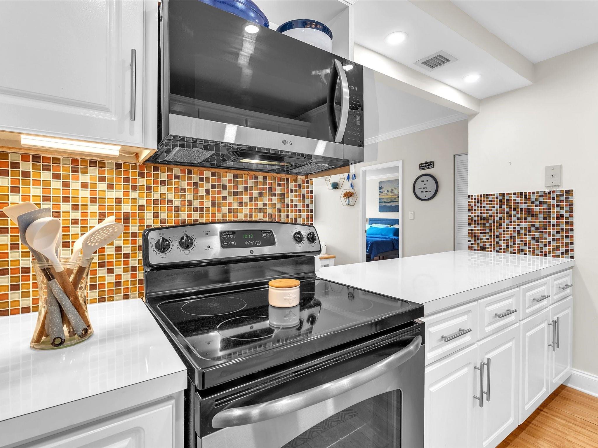 11111 Biscayne Blvd 2F (221)