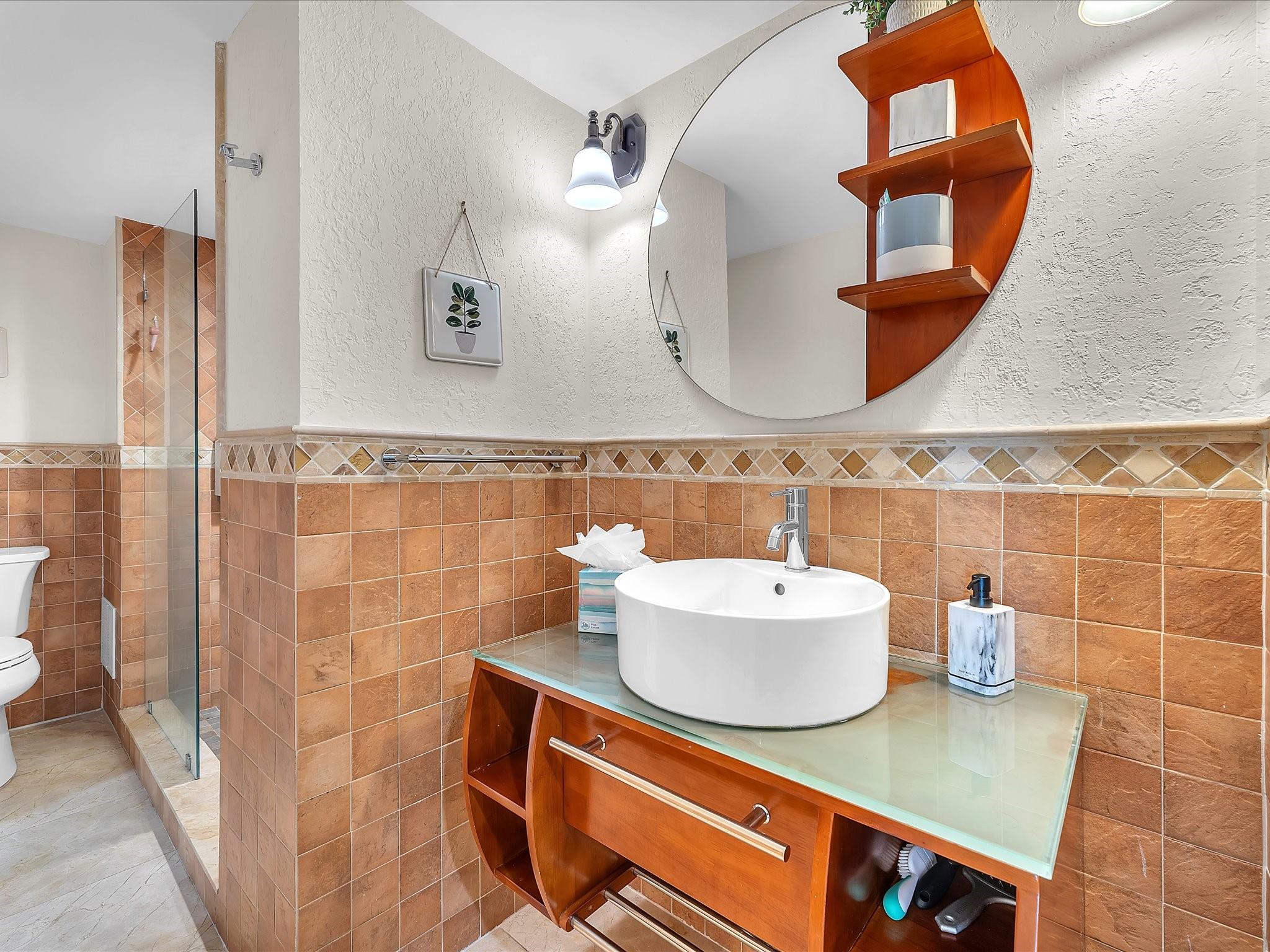 11111 Biscayne Blvd 2F (221)