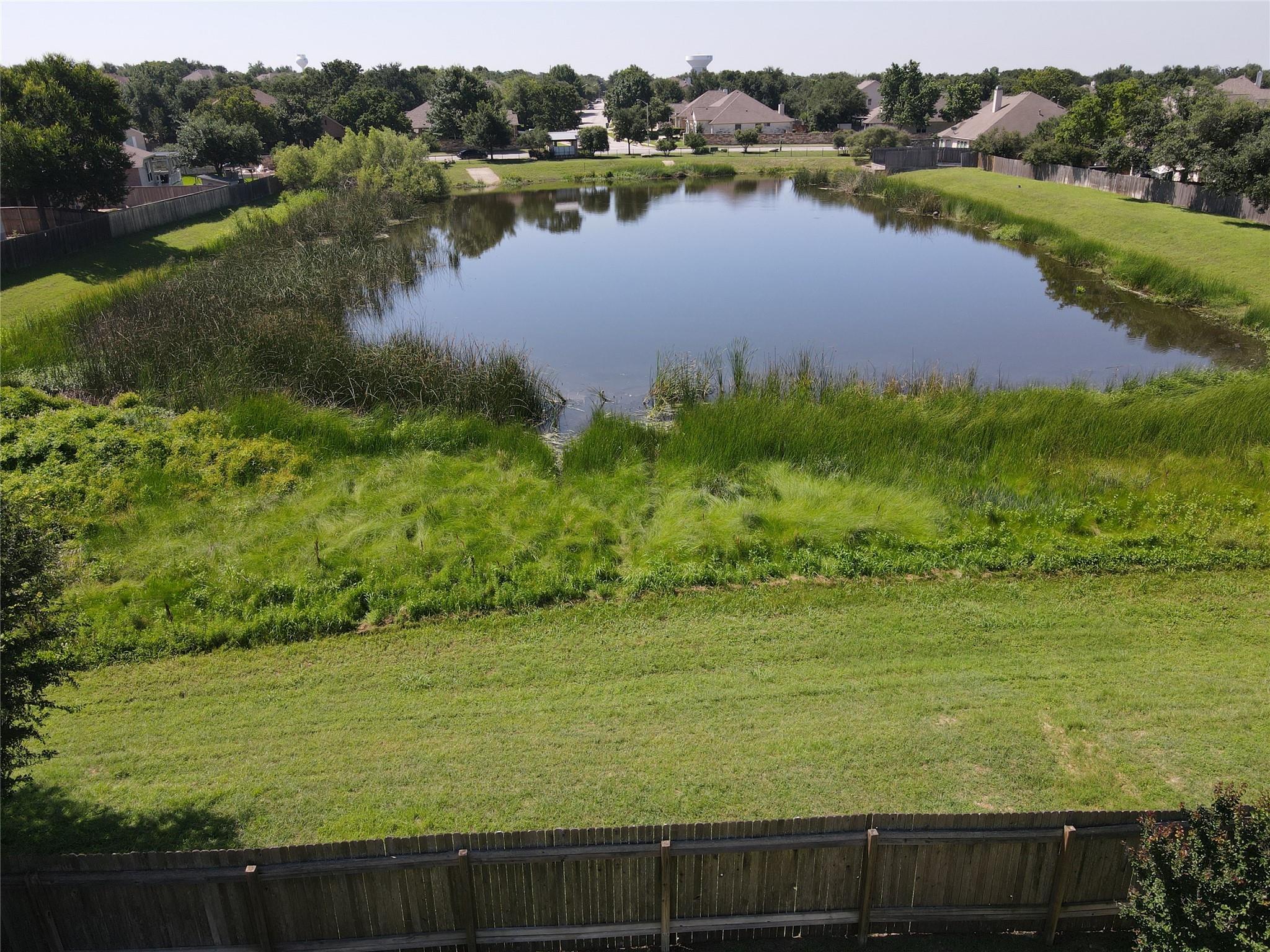 3831 Aqua LN