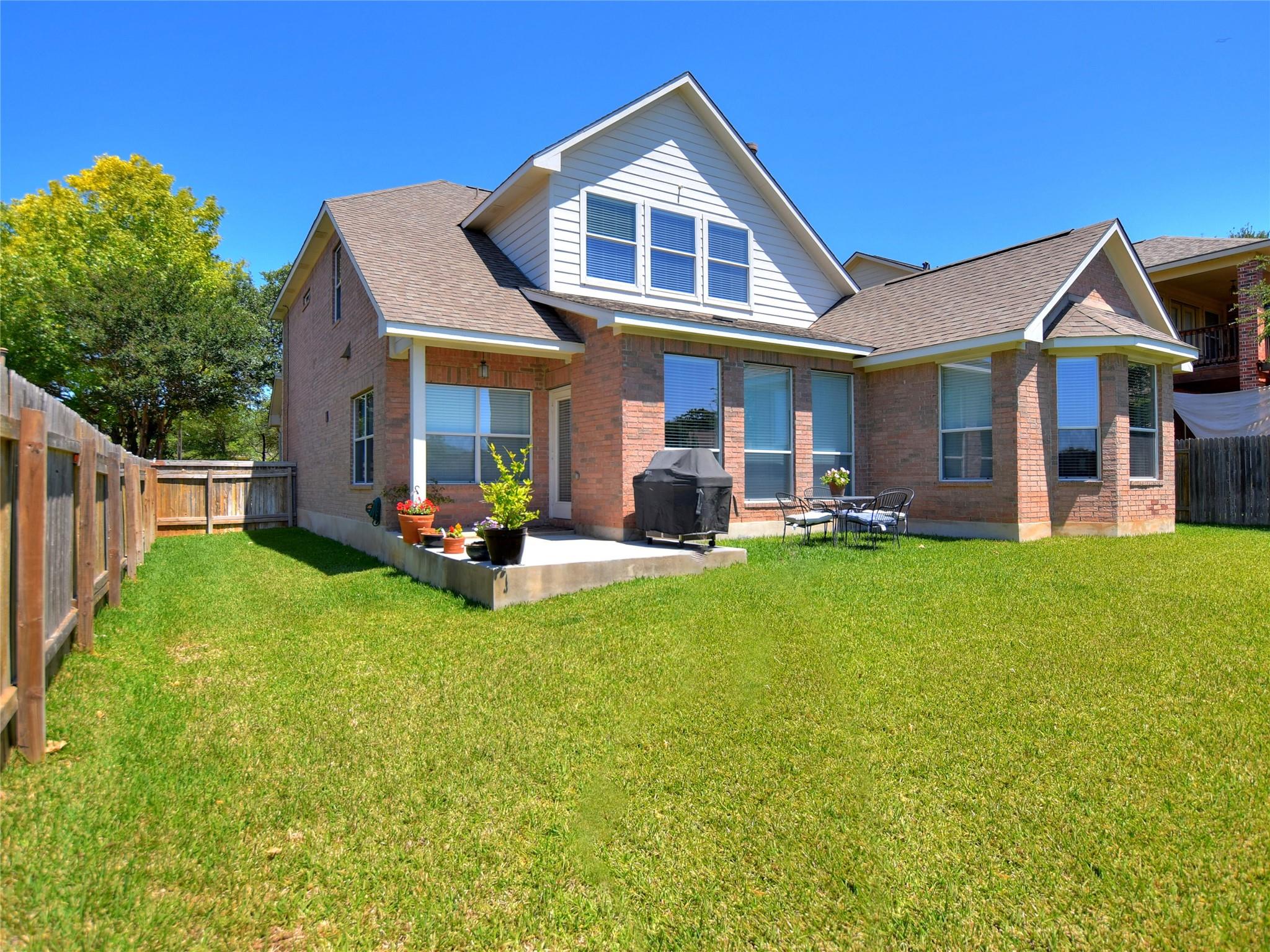 3831 Aqua LN