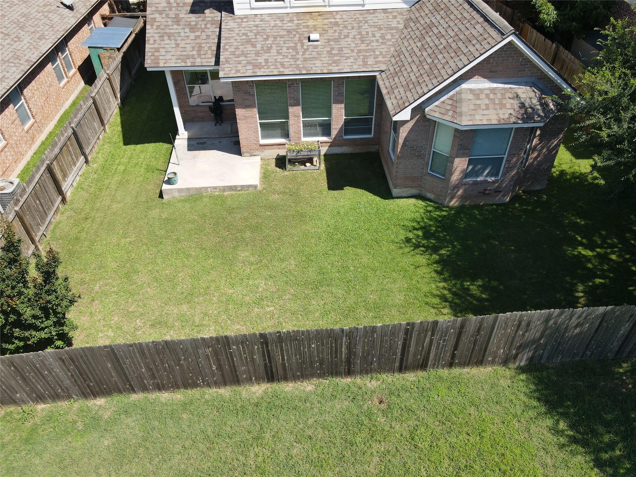 3831 Aqua LN