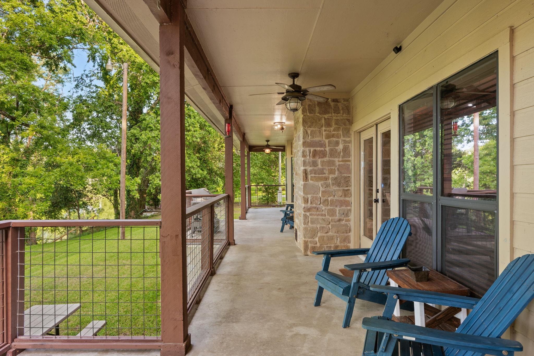 302 Guadalupe River DR