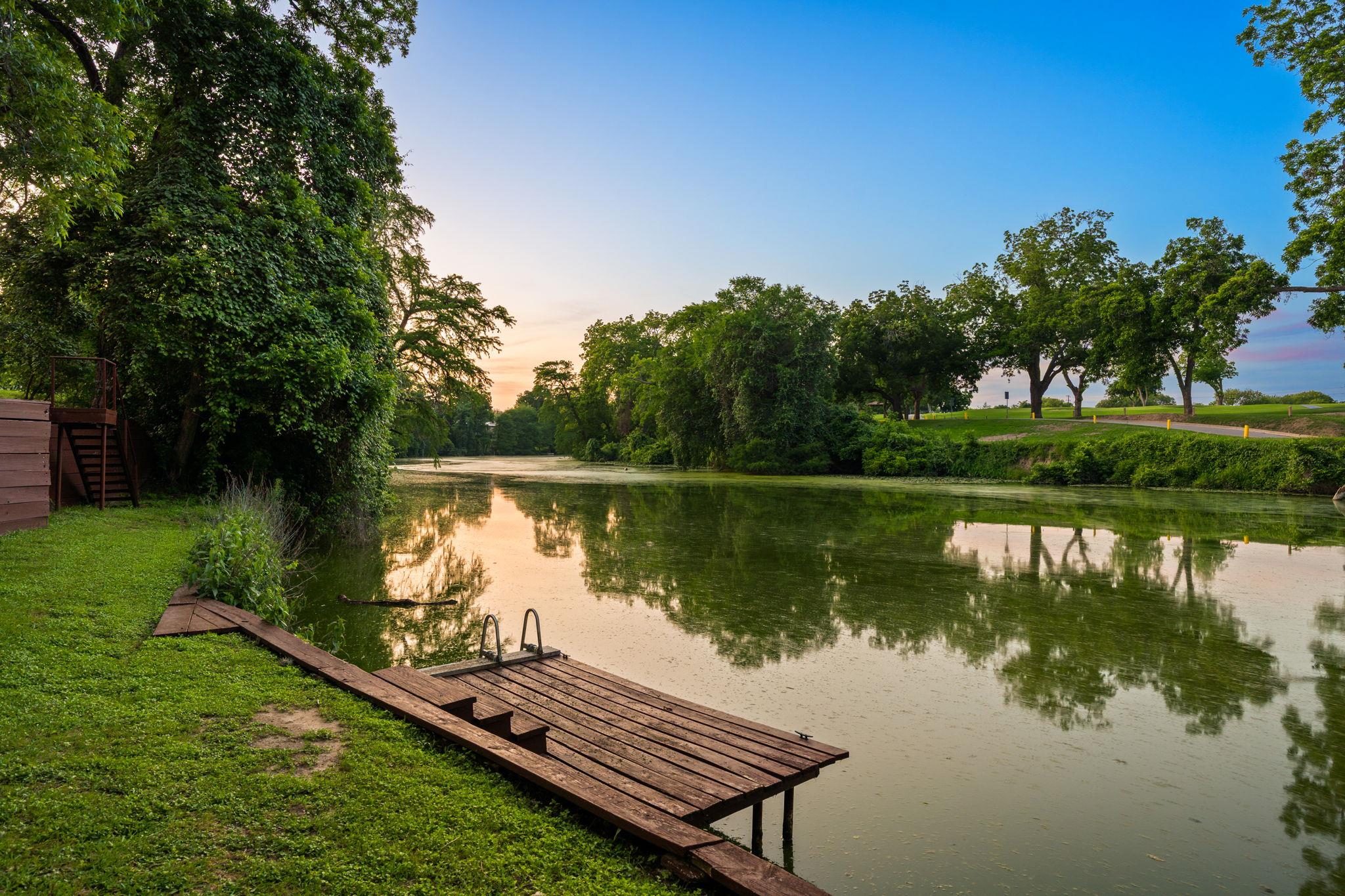 302 Guadalupe River DR