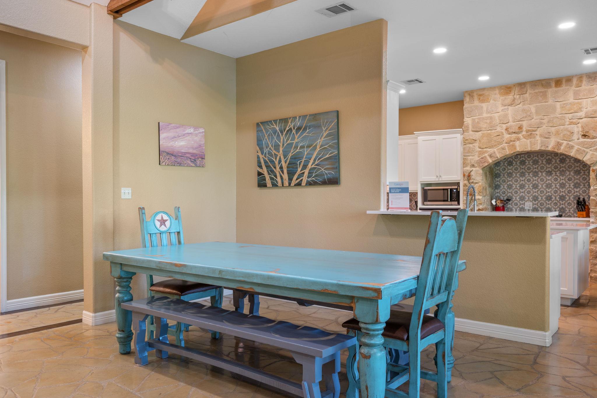 302 Guadalupe River DR