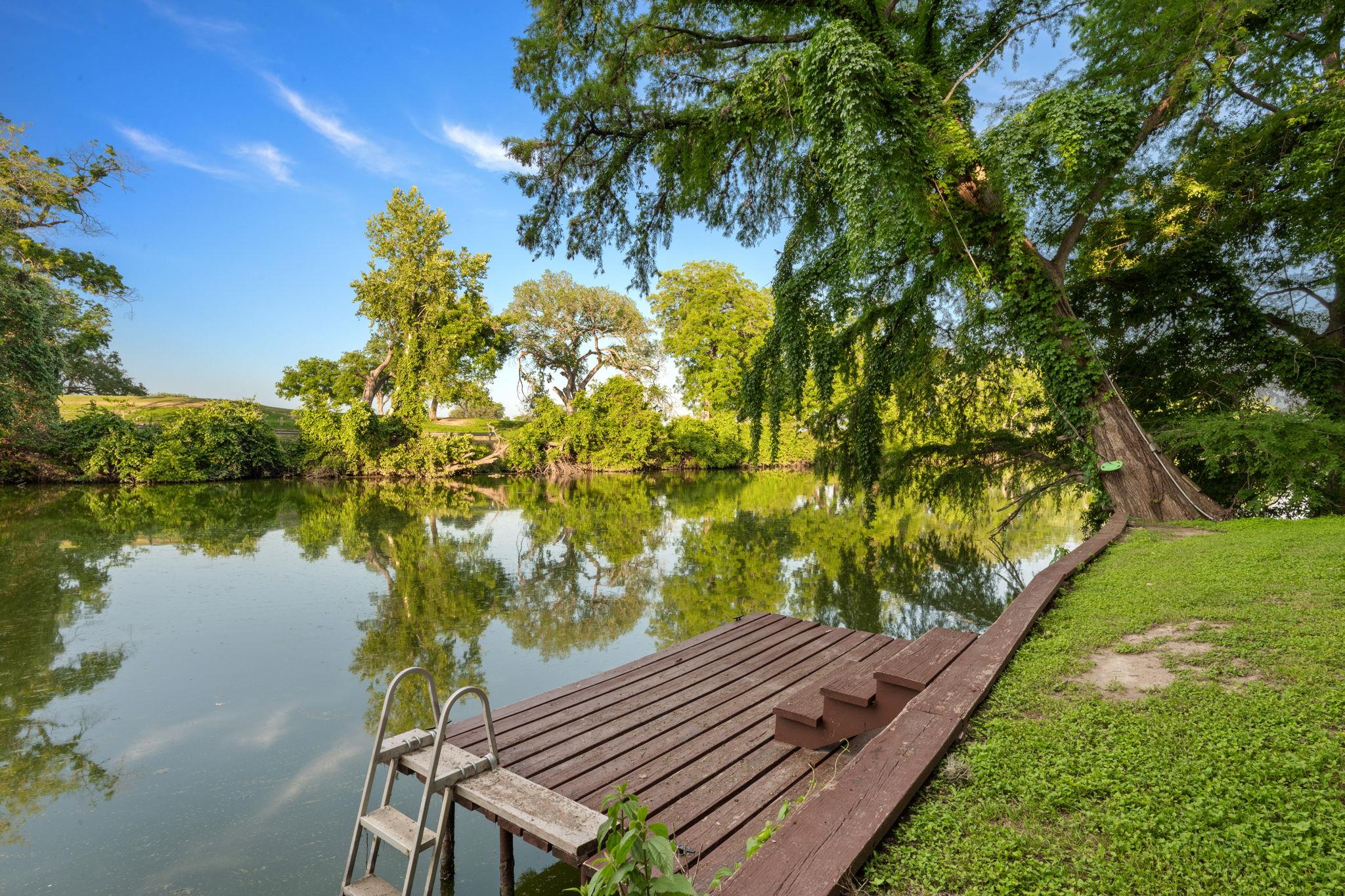 302 Guadalupe River DR
