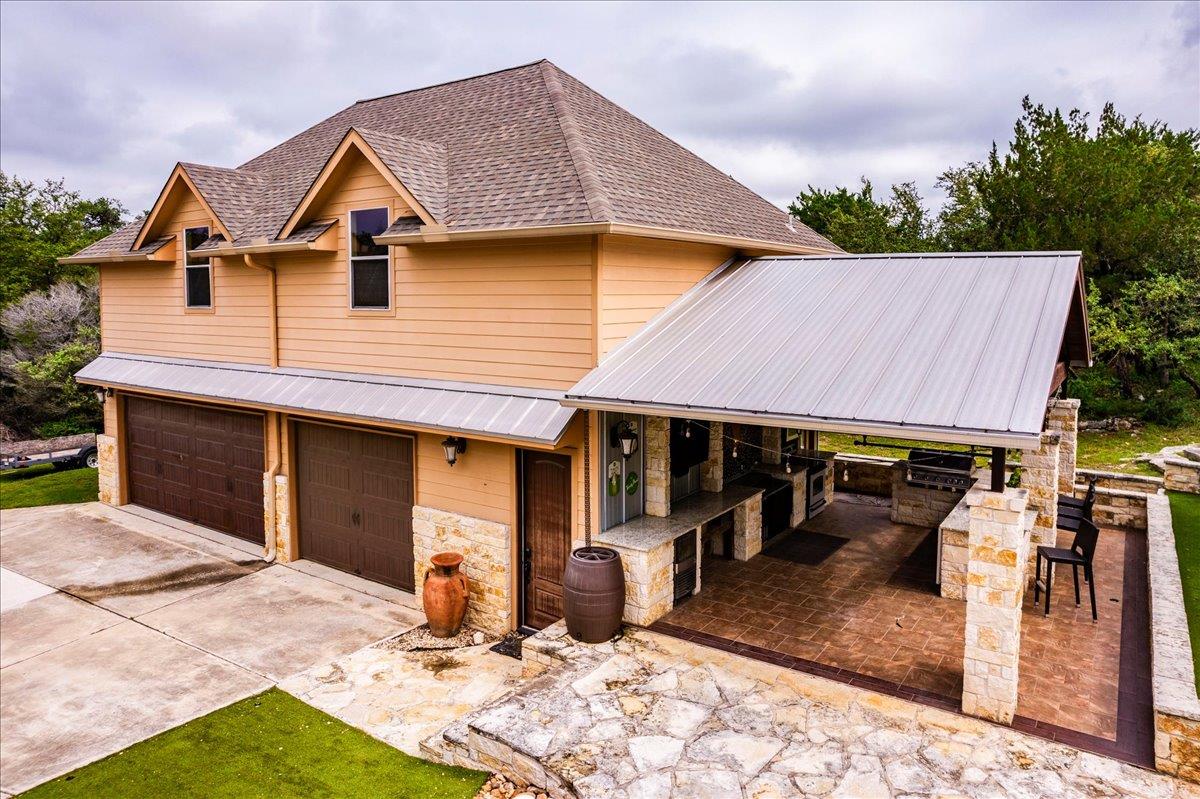 530 Woodland DR