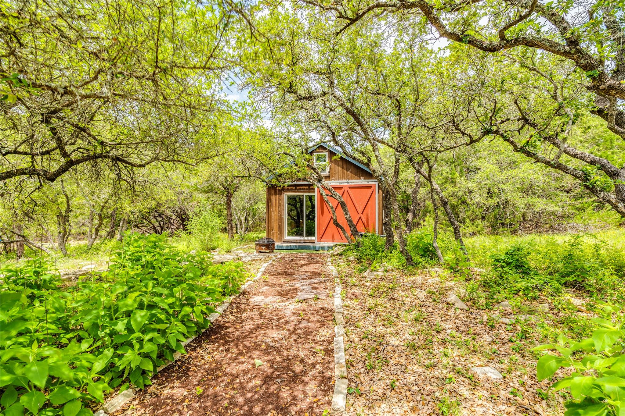 530 Woodland DR