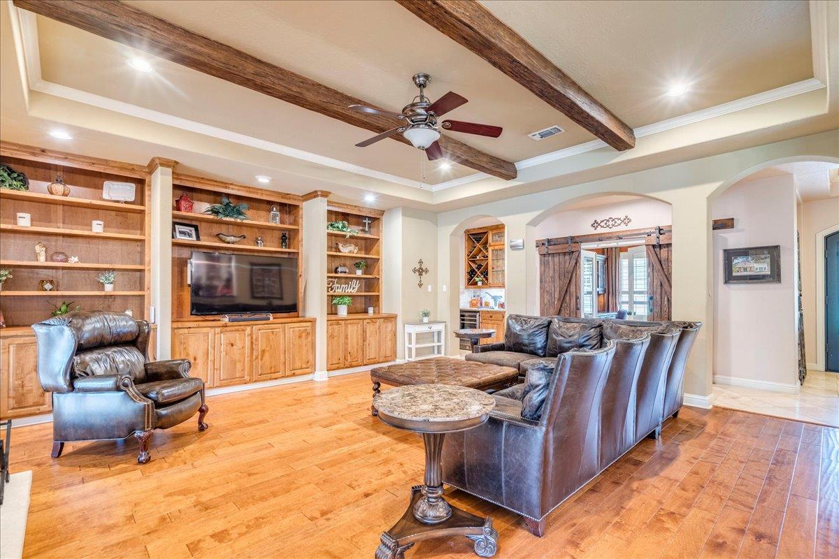 530 Woodland DR