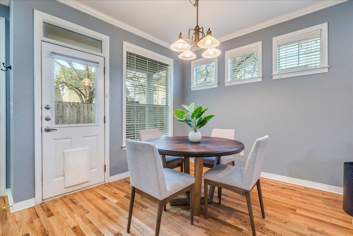 2115 Bluebonnet Ln 4A LN # A Unit: 4-A