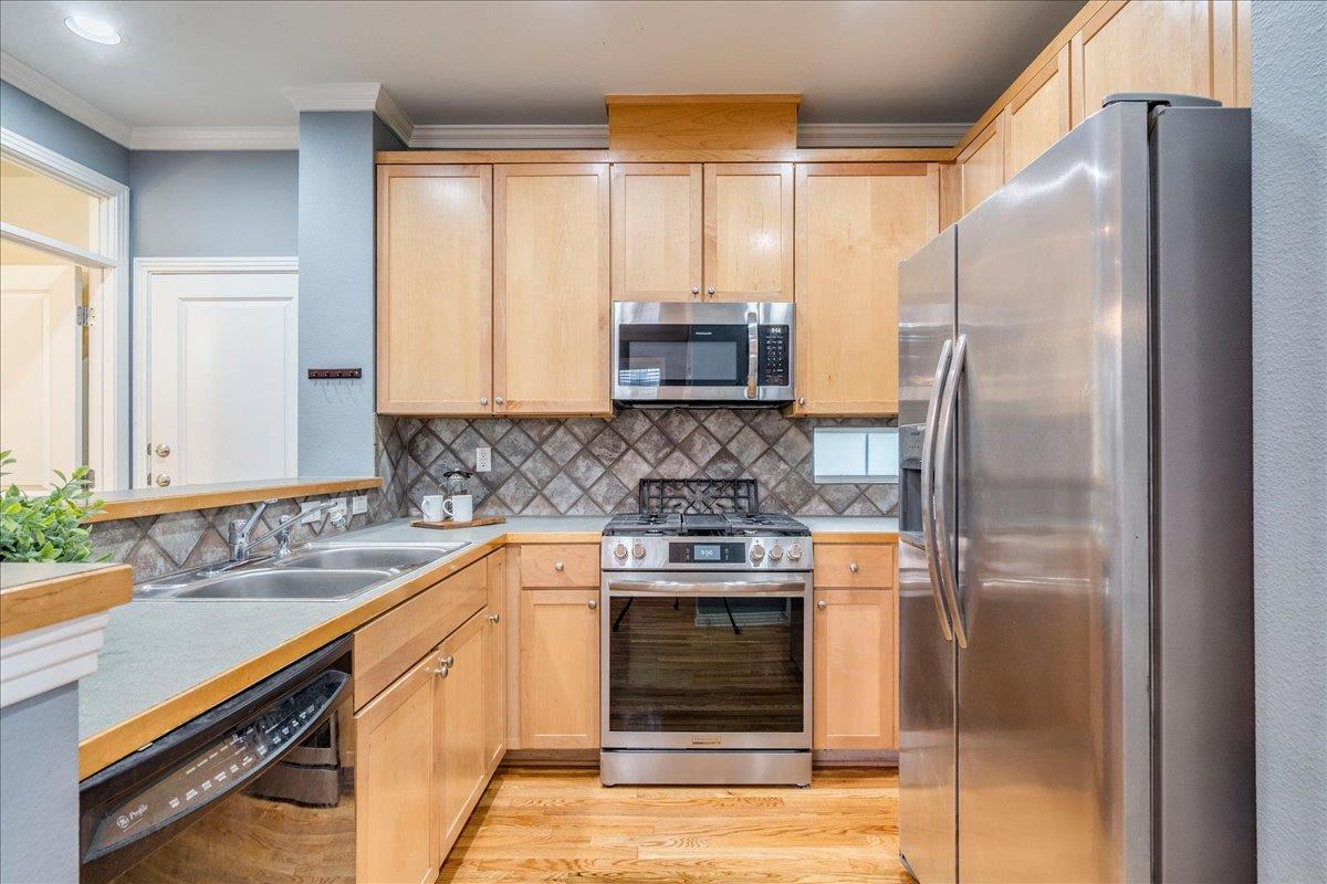 2115 Bluebonnet Ln 4A LN # A Unit: 4-A