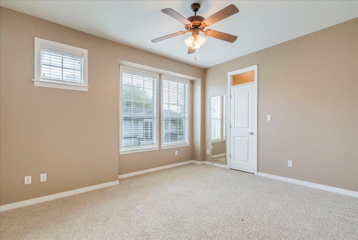 2115 Bluebonnet Ln 4A LN # A Unit: 4-A