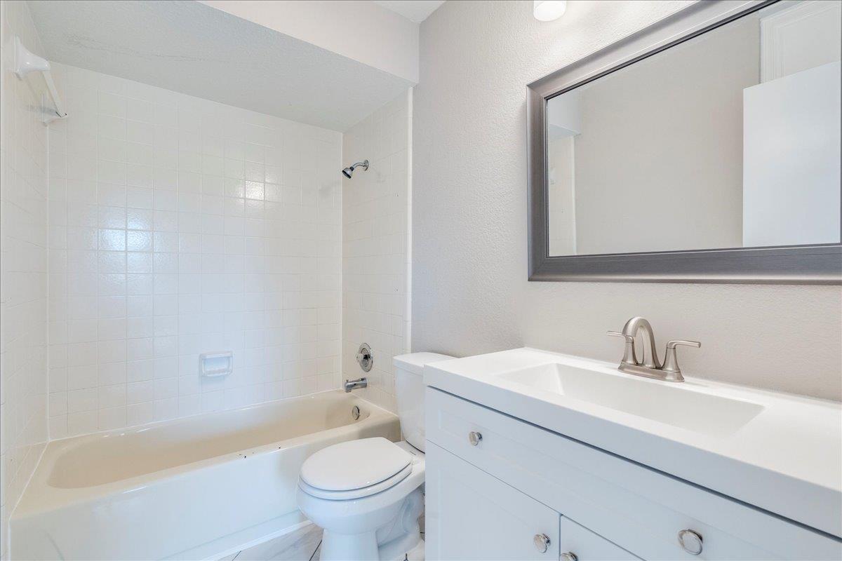 3 Cypress Fairway VLG