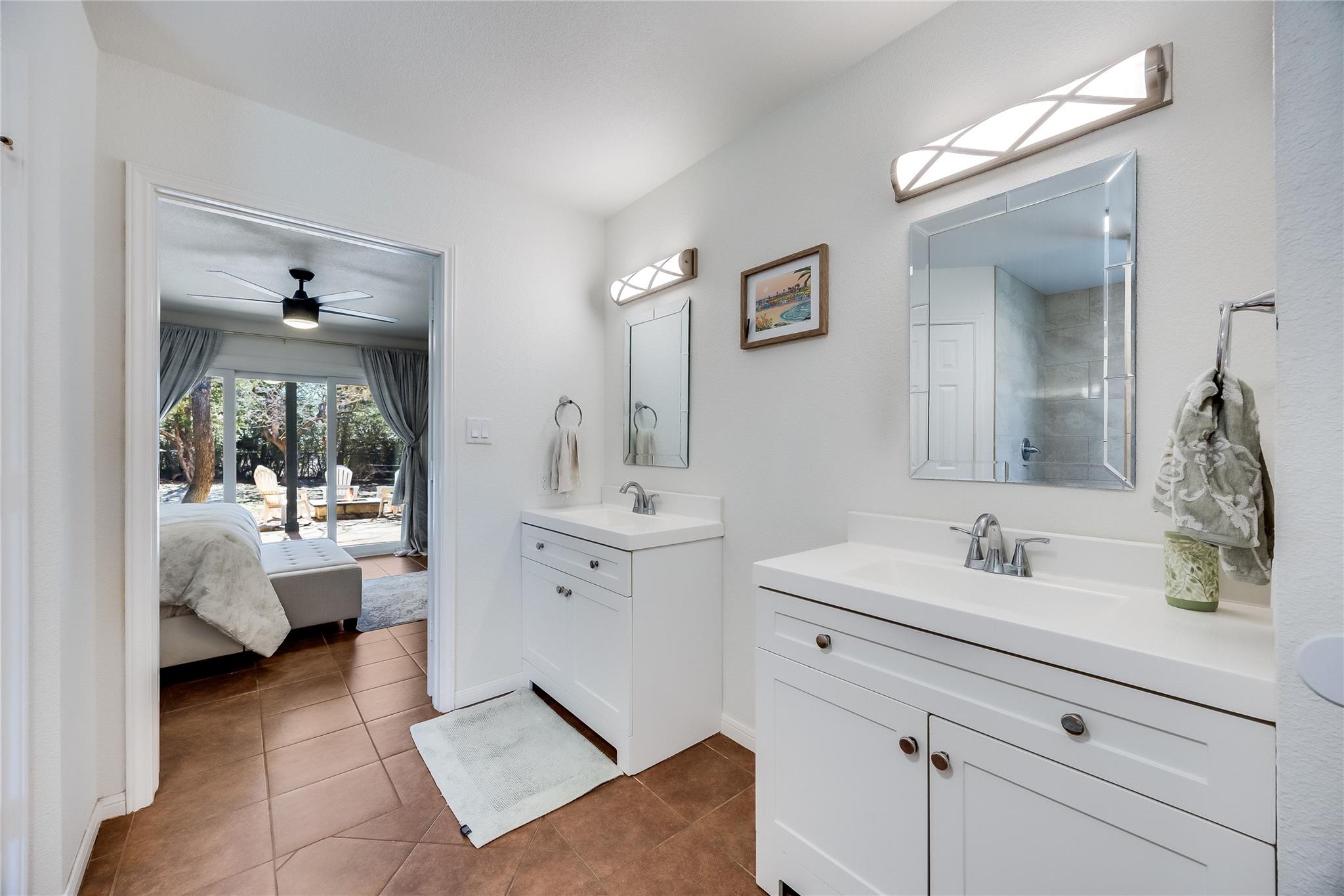 137 W Oak DR