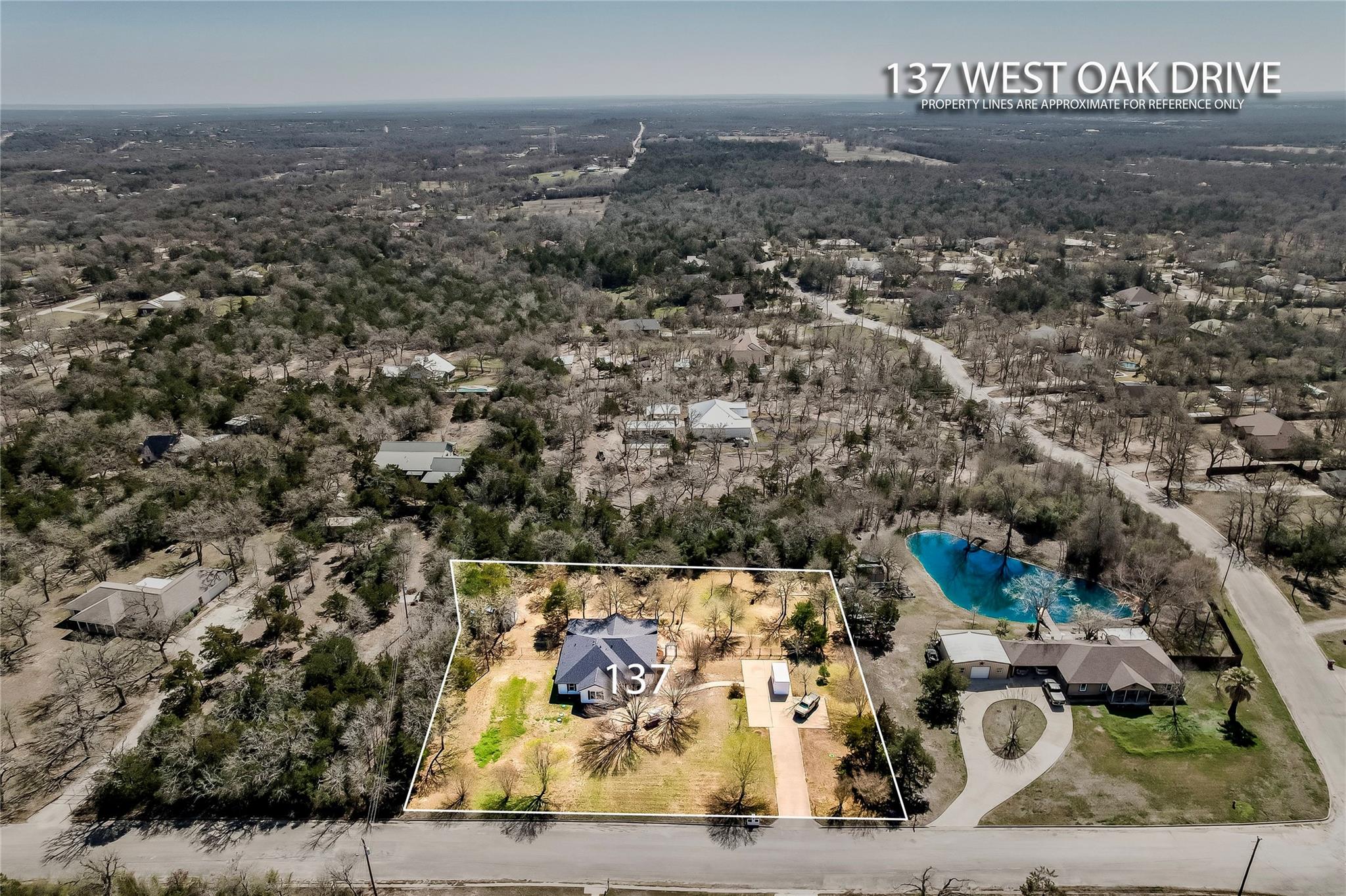 137 W Oak DR