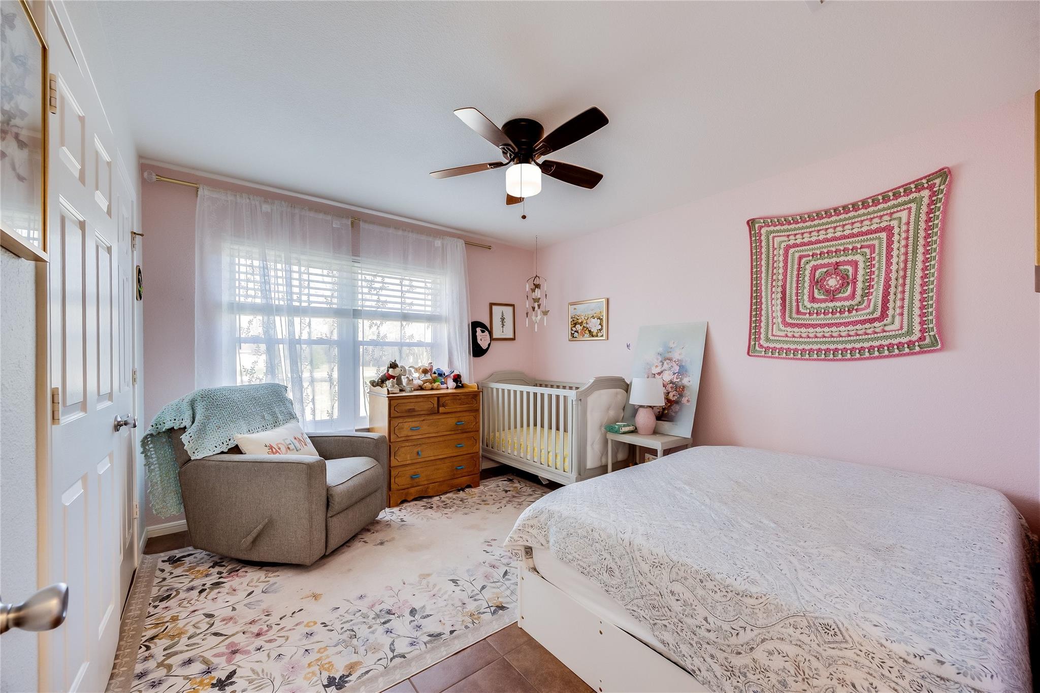 137 W Oak DR