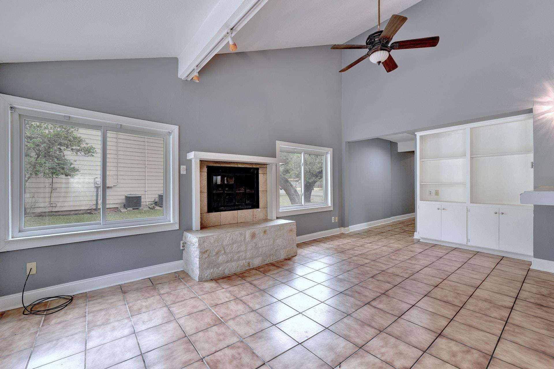 31 Marina CIR