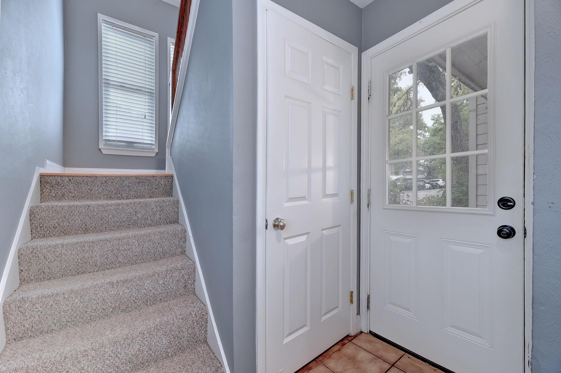 31 Marina CIR