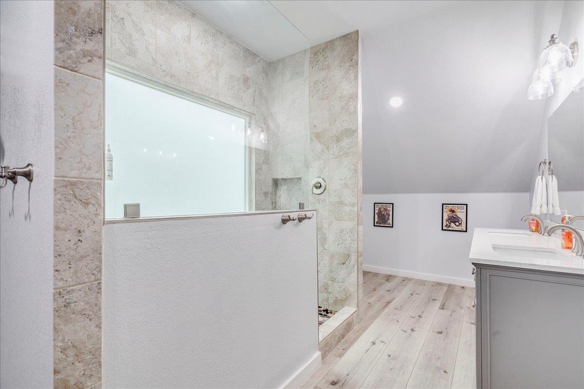 302 Guadalupe River DR