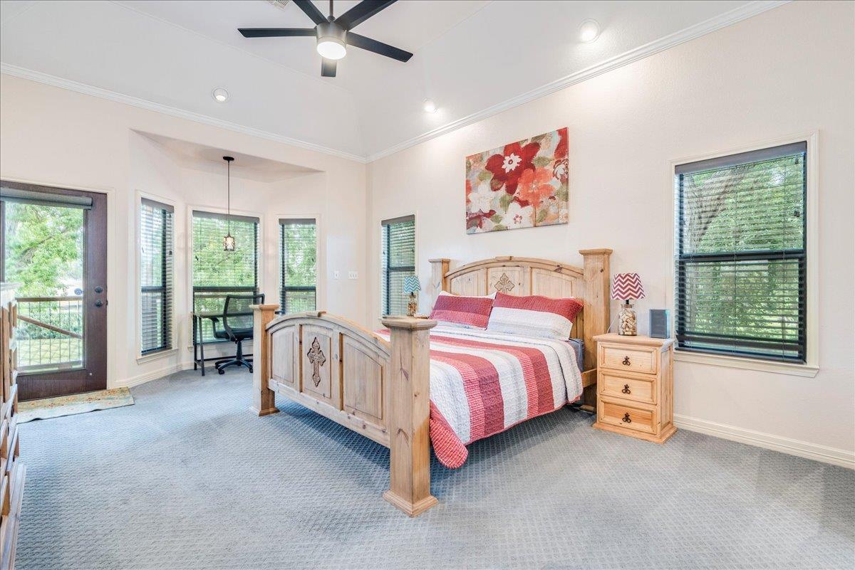 302 Guadalupe River DR