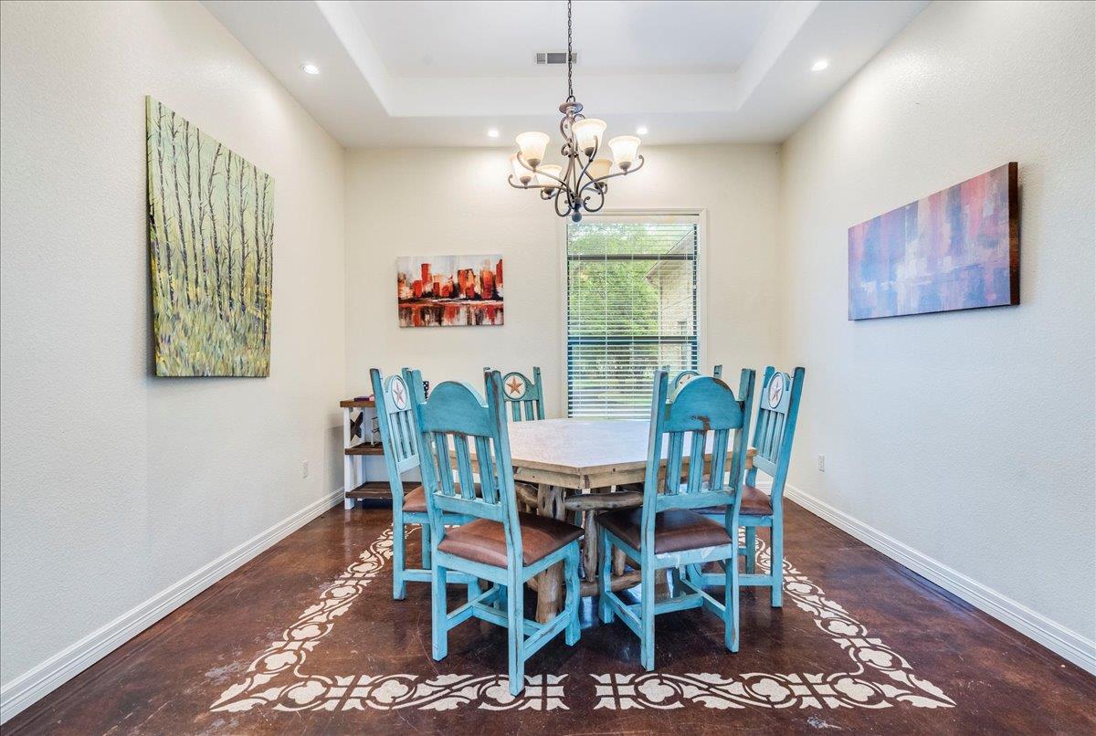 302 Guadalupe River DR