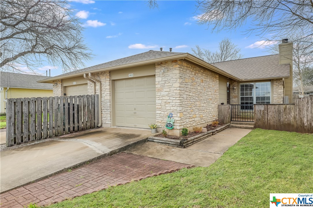 3909 Stonebridge Drive