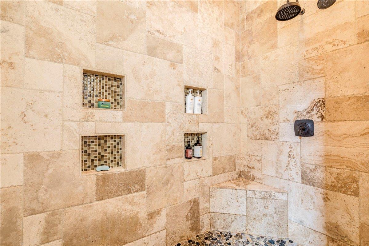 1006 Lone Star DR