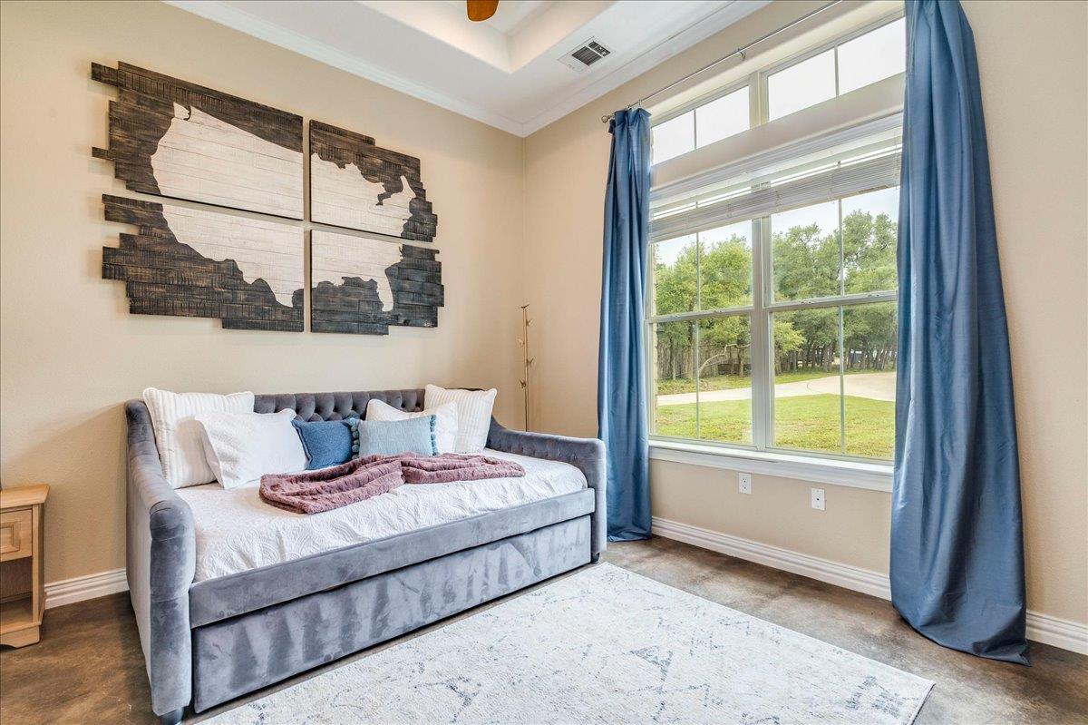 1006 Lone Star DR