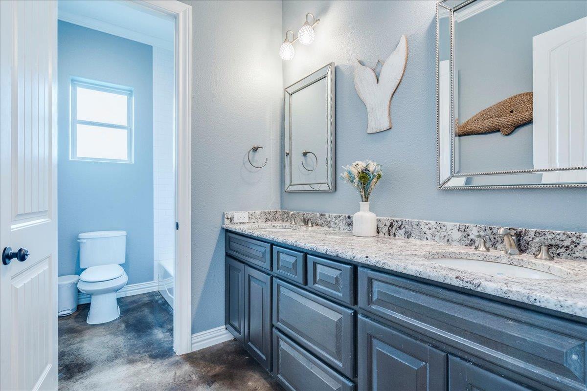 1006 Lone Star DR